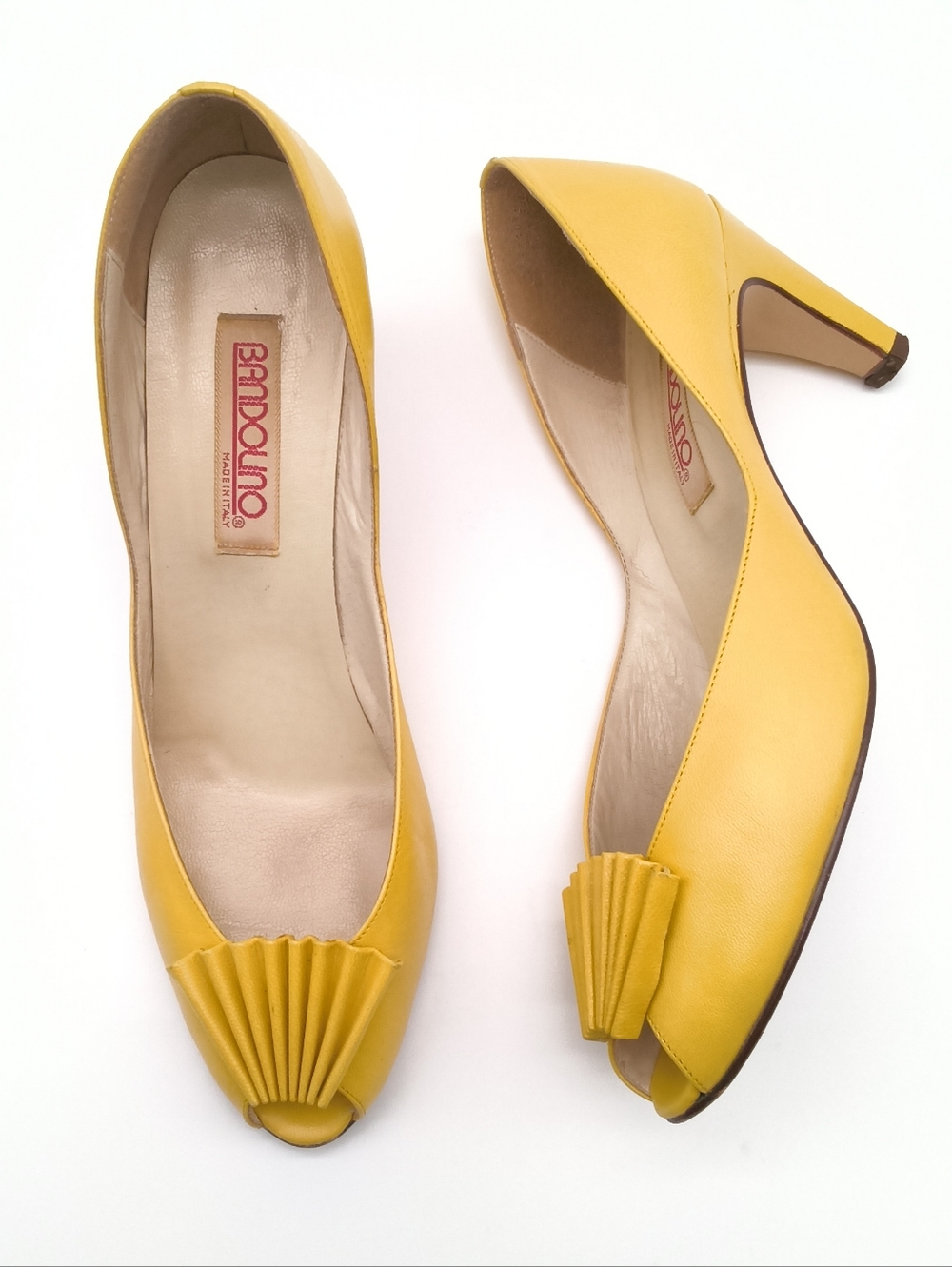 Vintage Bandolino Yellow Leather Peep-Toe Pumps with Pleated Fan Detail